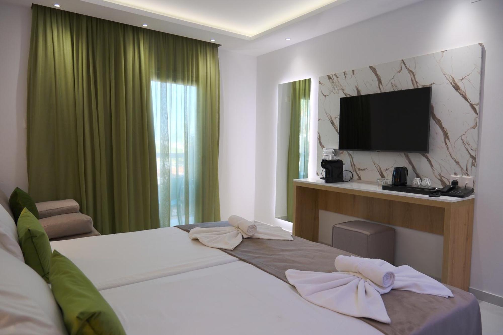Loutsiana Deluxe Apts Ayia Napa Room photo
