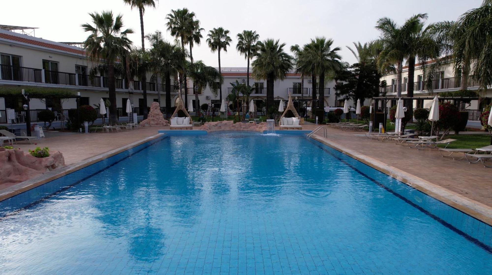 Loutsiana Deluxe Apts Ayia Napa Exterior photo